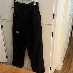 Helly Hansen Men's Black Cargo Work Pants with Zip Pockets